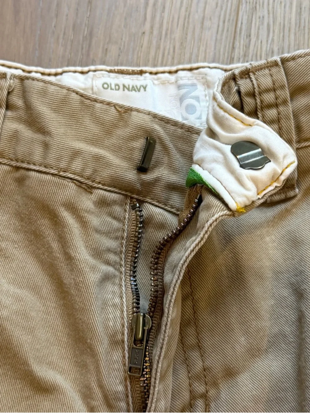 Old Navy boys 8 slim cotton cargo shorts khaki twill heavy